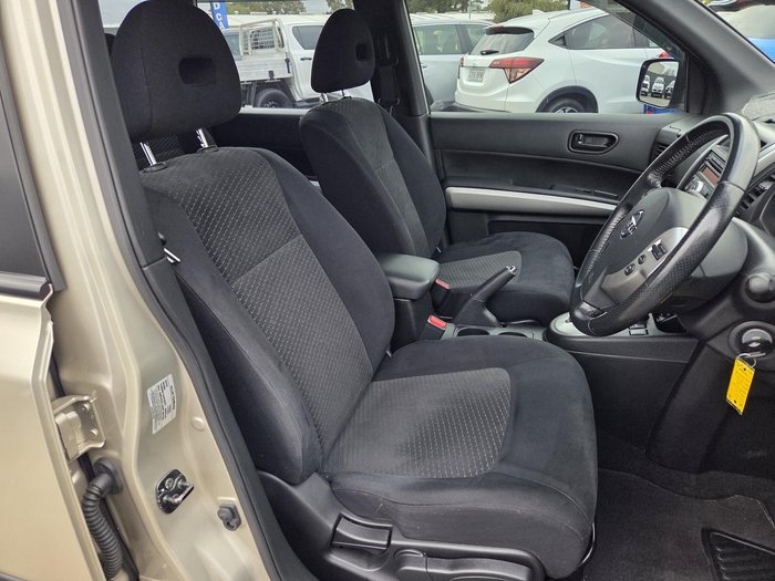 2011 Nissan X-TRAIL ST