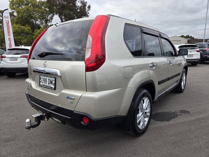 2011 Nissan X-TRAIL ST