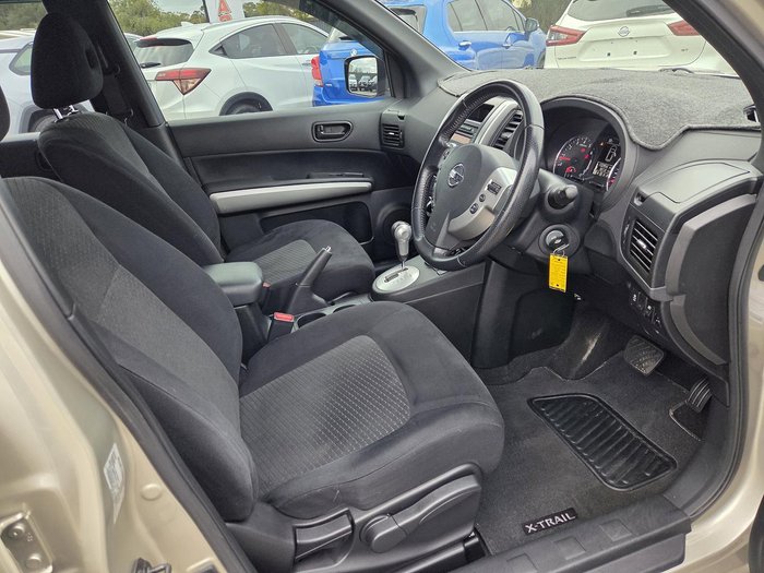 2011 Nissan X-TRAIL ST