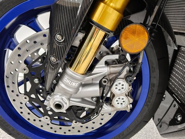 2025 YAMAHA YZF-R1 M Black