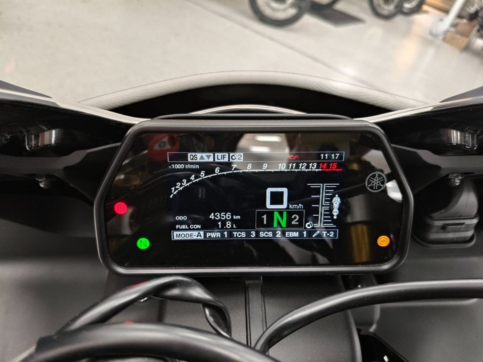 2025 YAMAHA YZF-R1 M Black