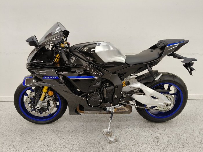2025 YAMAHA YZF-R1 M Black