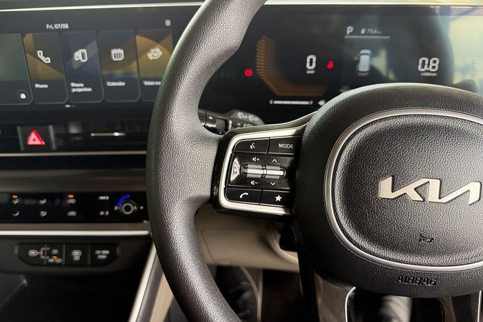 2024 Kia Carnival S
