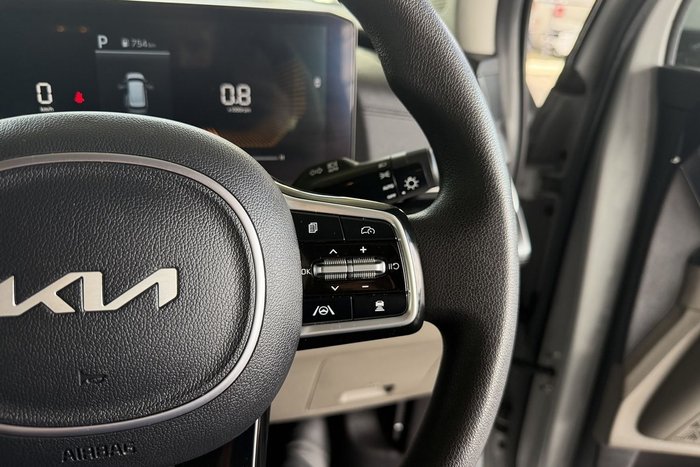 2024 Kia Carnival S