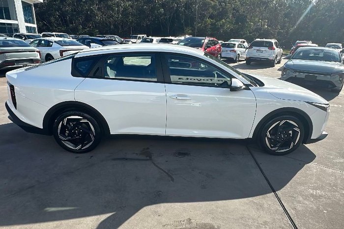 2024 Kia K4 Sport