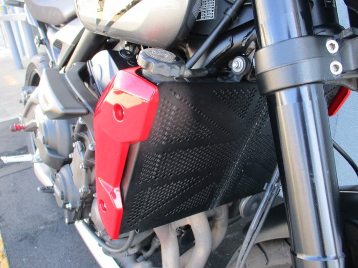 2022 Triumph TRIDENT 660 SILVER