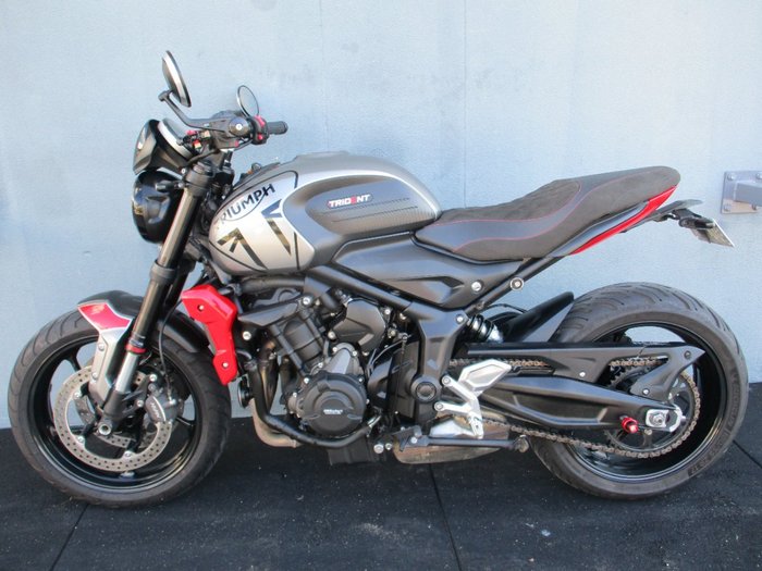 2022 Triumph TRIDENT 660 SILVER