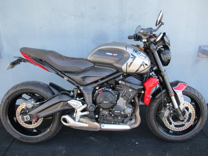 2022 Triumph TRIDENT 660 SILVER