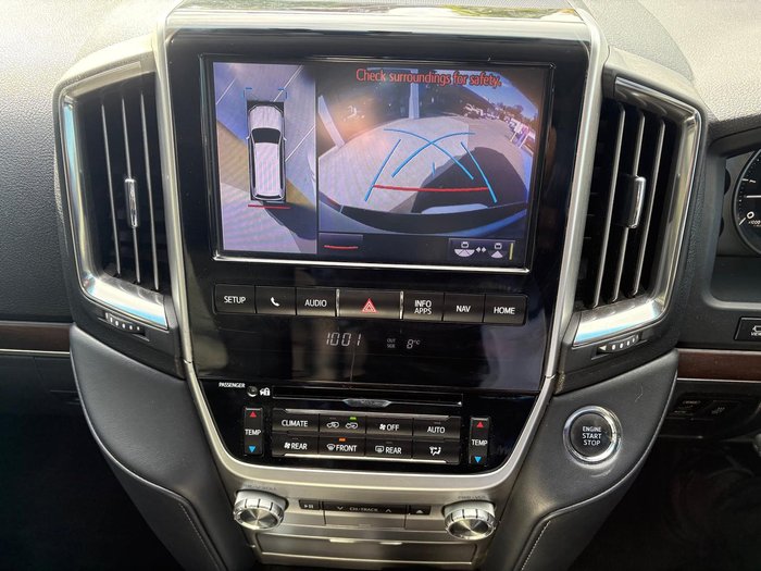 2020 Toyota Landcruiser VX