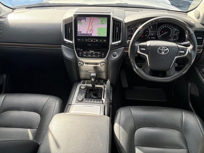 2020 Toyota Landcruiser VX
