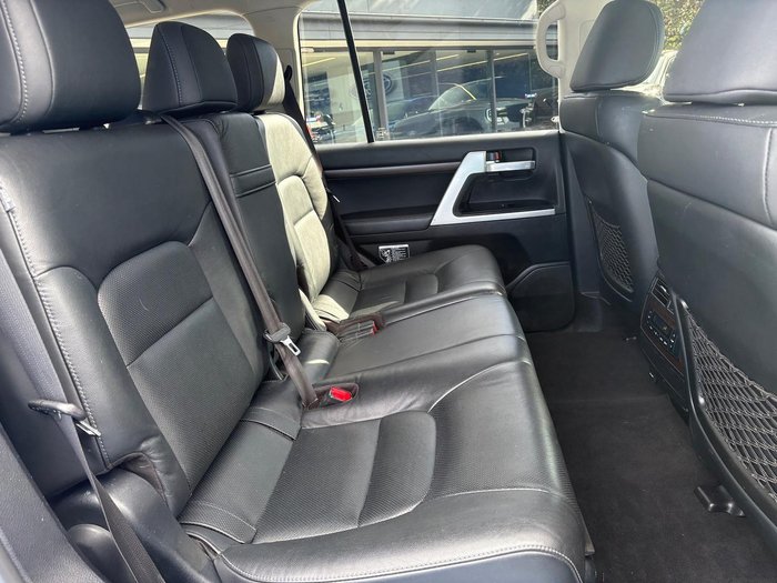 2020 Toyota Landcruiser VX