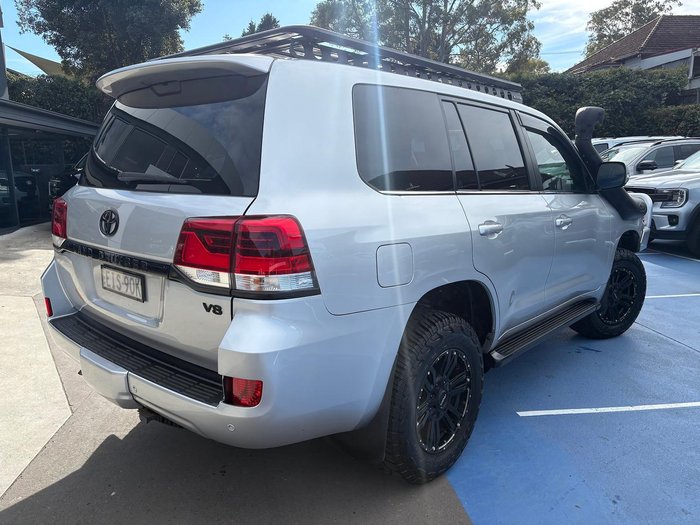 2020 Toyota Landcruiser VX