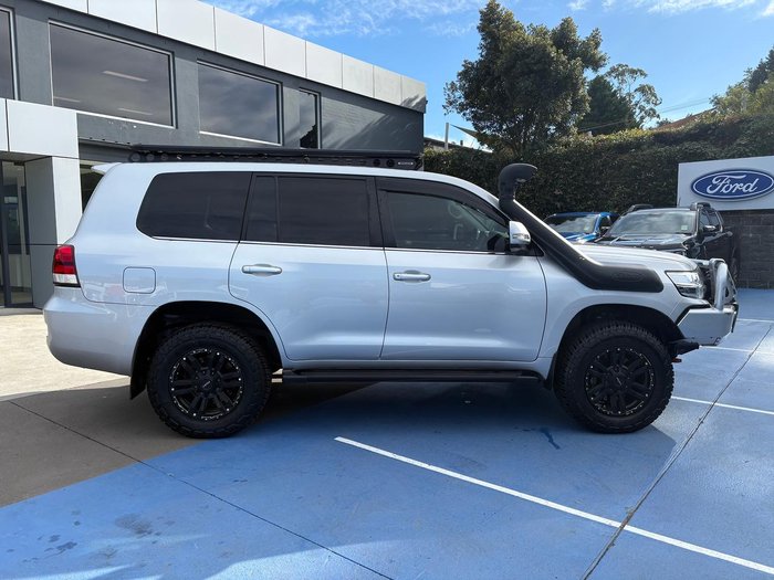 2020 Toyota Landcruiser VX