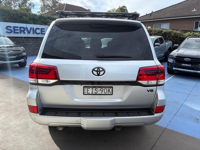 2020 Toyota Landcruiser VX