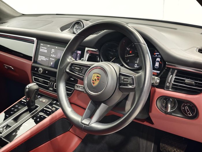 2021 Porsche Macan