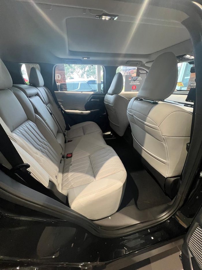 2026 Mitsubishi Outlander Exceed ZM MY26 AWD Black Diamond