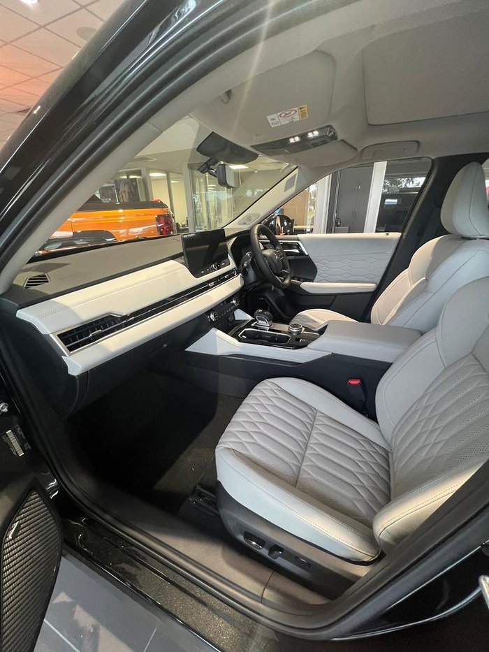 2026 Mitsubishi Outlander Exceed ZM MY26 AWD Black Diamond