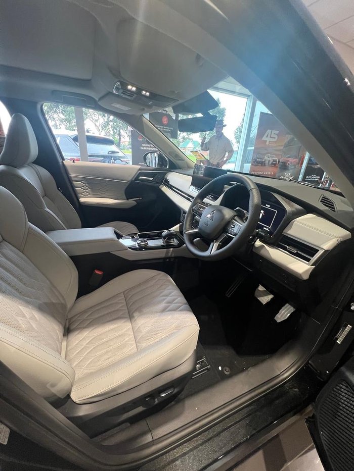 2026 Mitsubishi Outlander Exceed ZM MY26 AWD Black Diamond