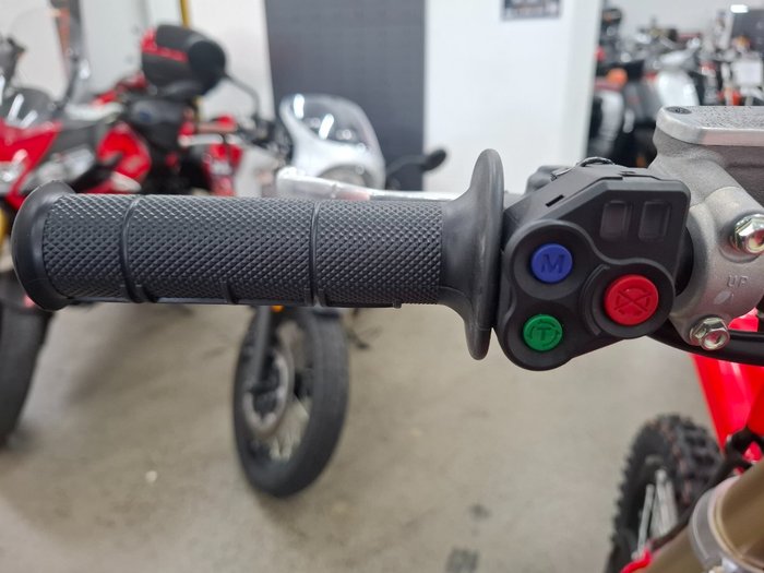 2025 Honda 2025 Honda COMPETITION (CRF450R) Red