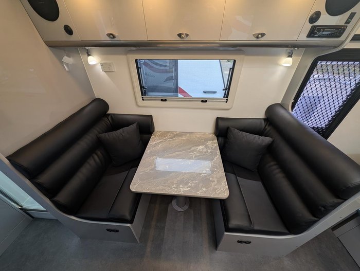 2026 Goldstar RV 18' Platinum - Couples