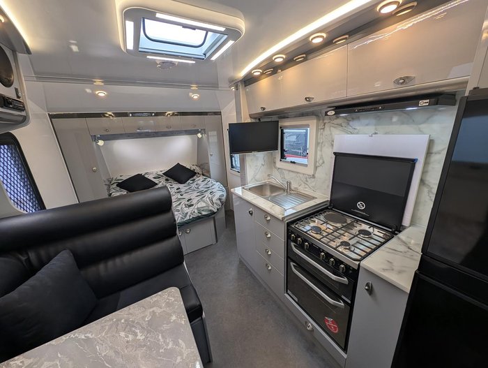 2026 Goldstar RV 18' Platinum - Couples