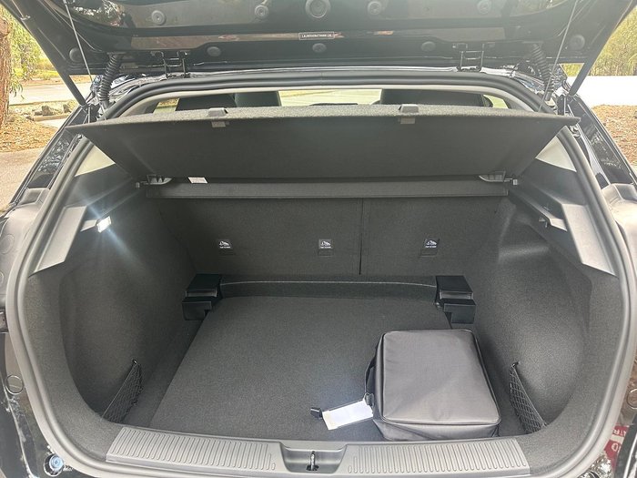 2026 MG MG4 Essence 64