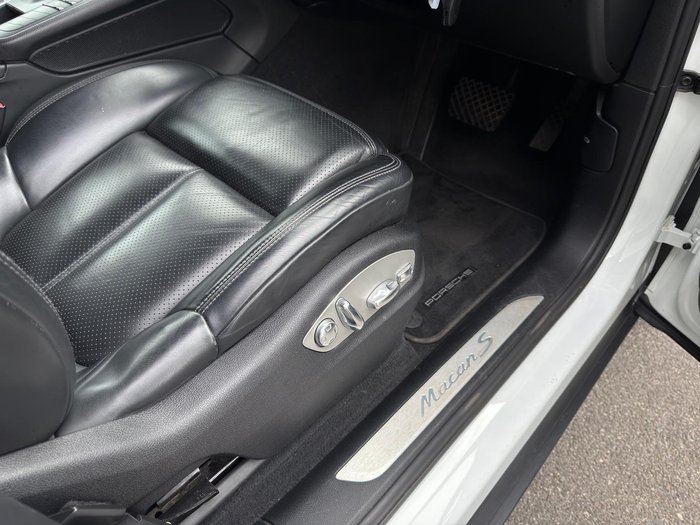 2020 Porsche Macan S