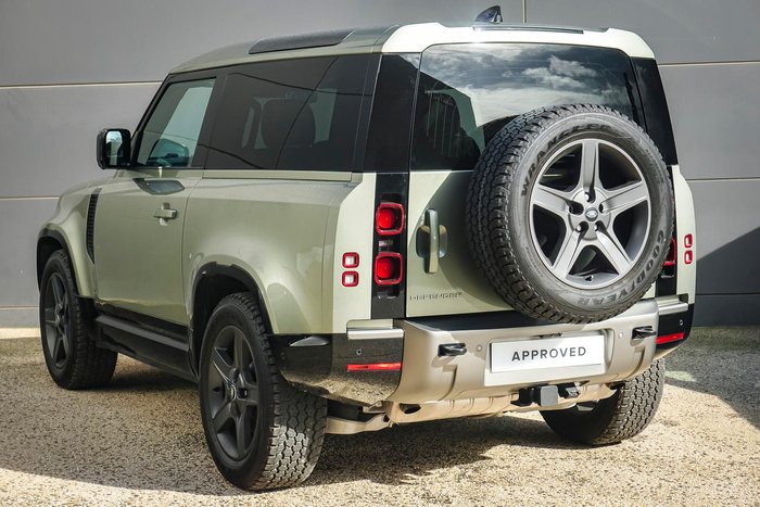2024 Land Rover Defender 90 P400 X-Dynamic SE