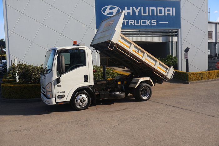 2017 ISUZU NLR 45-150