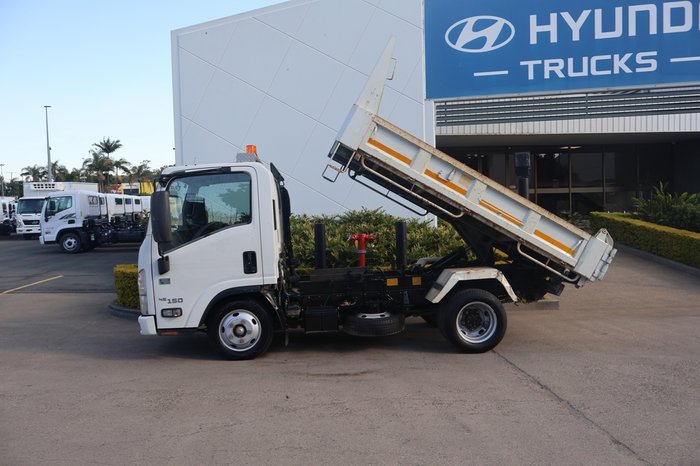 2017 ISUZU NLR 45-150