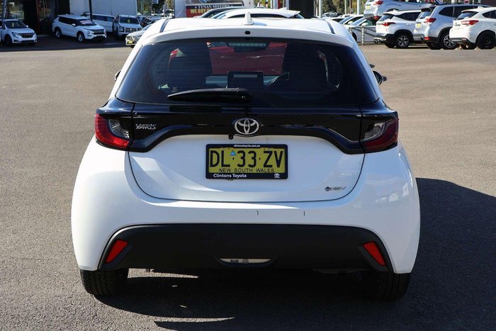 2024 Toyota Yaris Ascent Sport Hybrid
