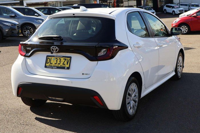 2024 Toyota Yaris Ascent Sport Hybrid