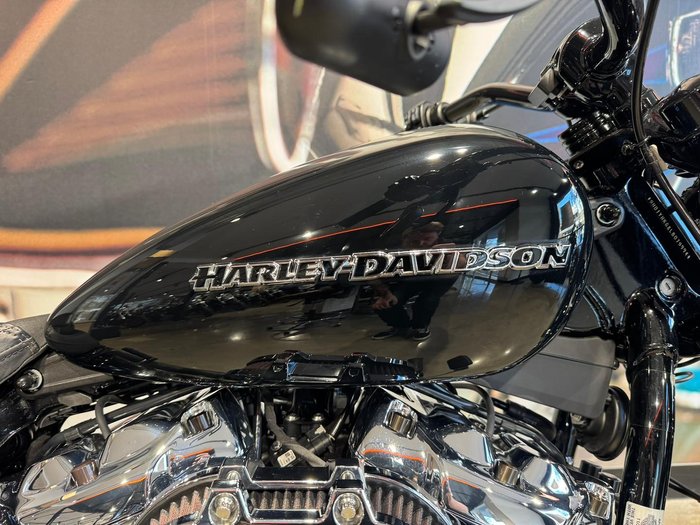 2020 Harley-Davidson Breakout 114 (FXBRS) Softail Black