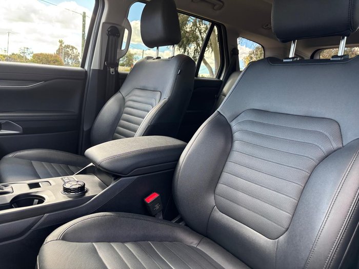 2025 Ford Everest Sport