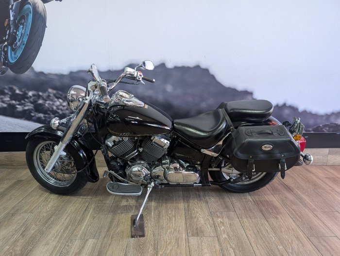 2014 Yamaha XVS650 V-STAR CUSTOM Black