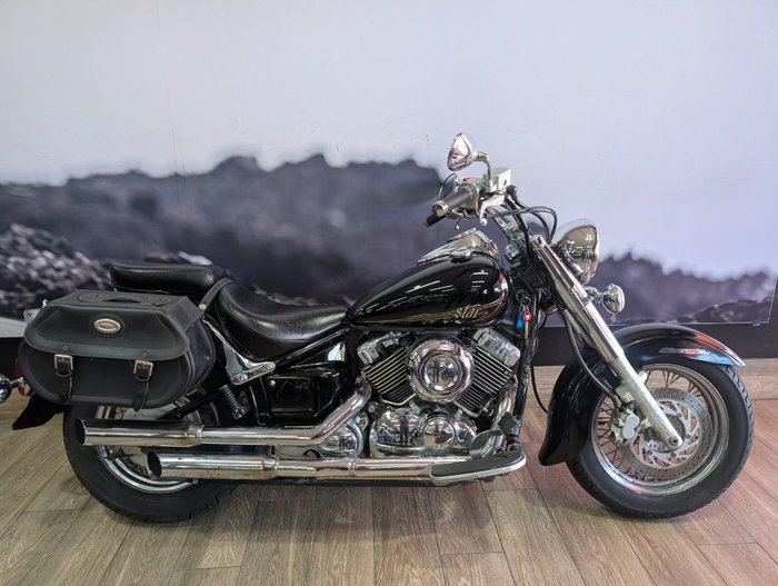 2014 Yamaha XVS650 V-STAR CUSTOM Black