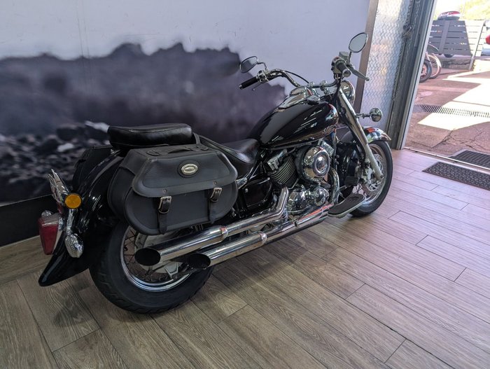 2014 Yamaha XVS650 V-STAR CUSTOM Black