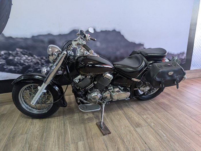 2014 Yamaha XVS650 V-STAR CUSTOM Black