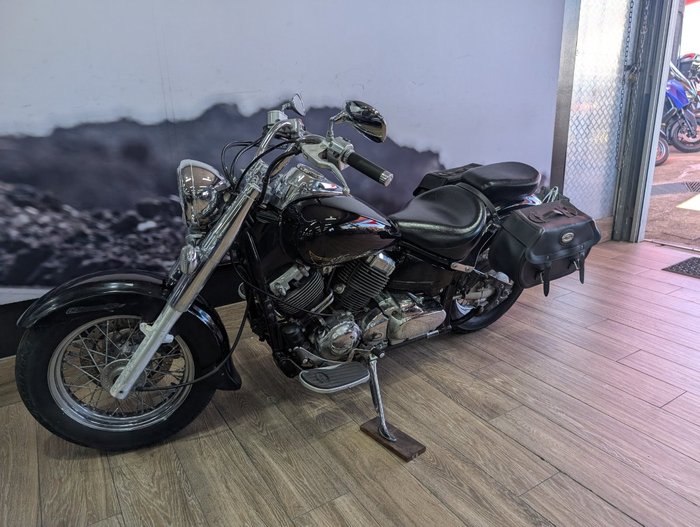 2014 Yamaha XVS650 V-STAR CUSTOM Black