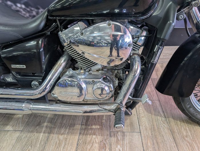 2014 Yamaha XVS650 V-STAR CUSTOM Black
