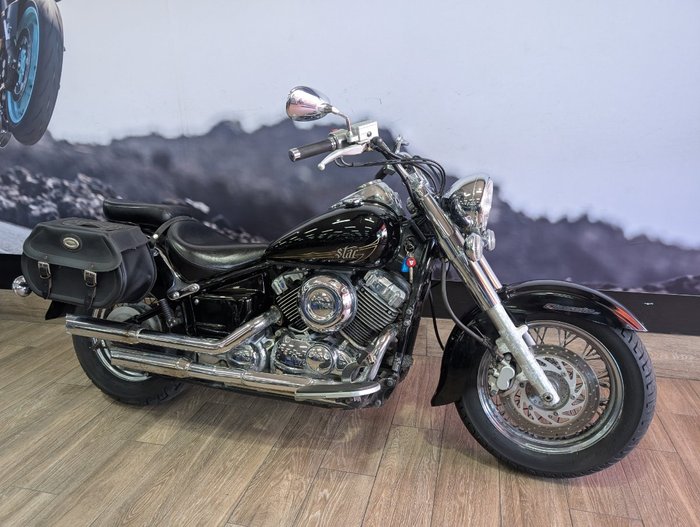 2014 Yamaha XVS650 V-STAR CUSTOM Black