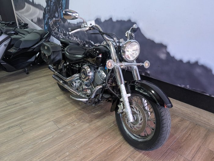2014 Yamaha XVS650 V-STAR CUSTOM Black