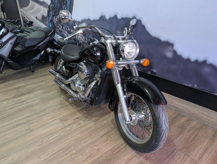 2014 Yamaha XVS650 V-STAR CUSTOM Black