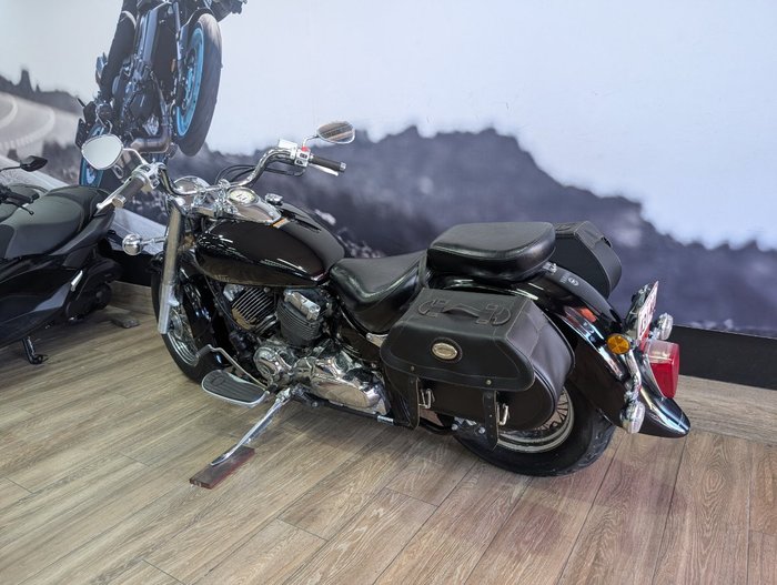 2014 Yamaha XVS650 V-STAR CUSTOM Black