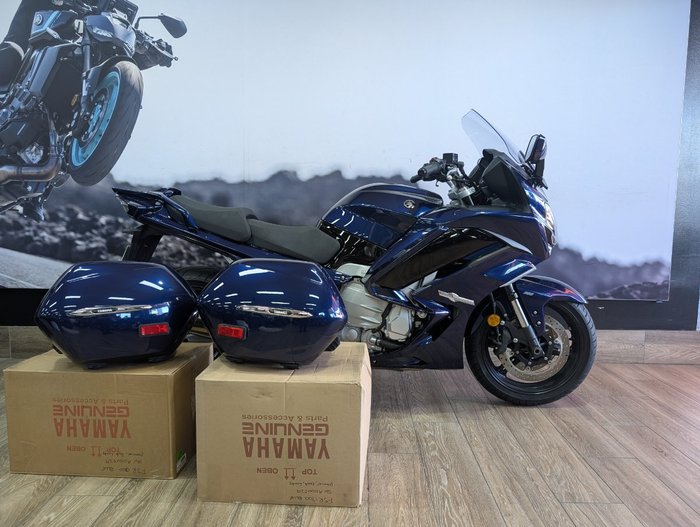 2025 Yamaha FJR1300AE BLUE