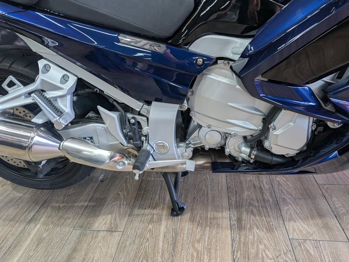 2025 Yamaha FJR1300AE BLUE
