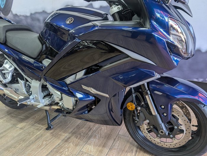 2025 Yamaha FJR1300AE BLUE