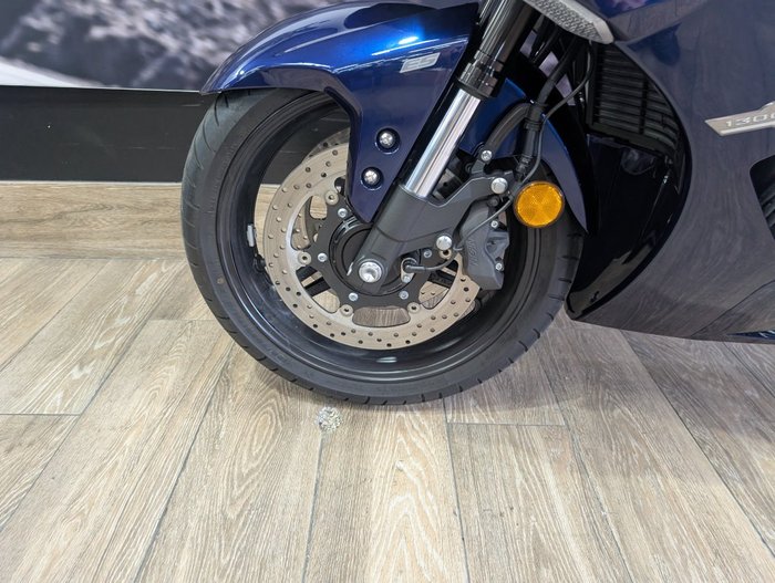 2025 Yamaha FJR1300AE BLUE