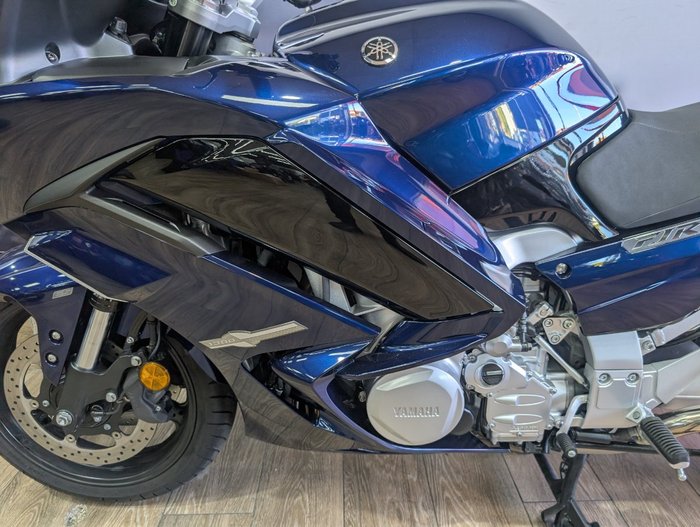 2025 Yamaha FJR1300AE BLUE