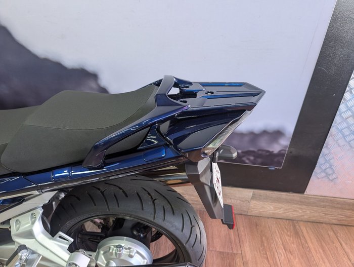 2025 Yamaha FJR1300AE BLUE